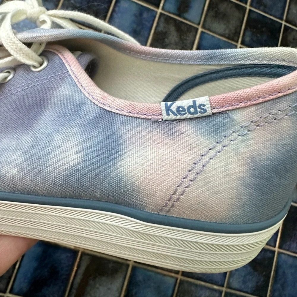 Keds Tie Dye Triple kick Canvas Sneakers - Picture 6 of 10